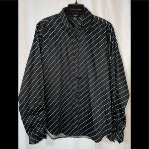 Forever 21 |Men’s Black and White Striped button up Dress shirt